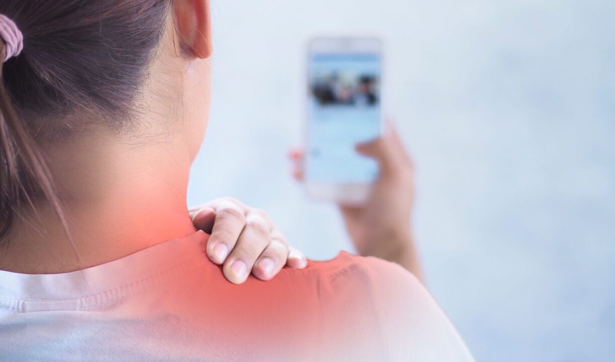 Most often, the neck hurts due to incorrect posture, for example, if a person uses a smartphone for a long time
