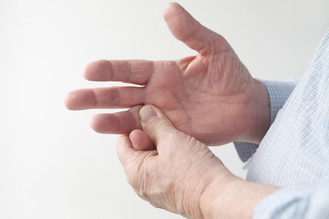 hand joint pain